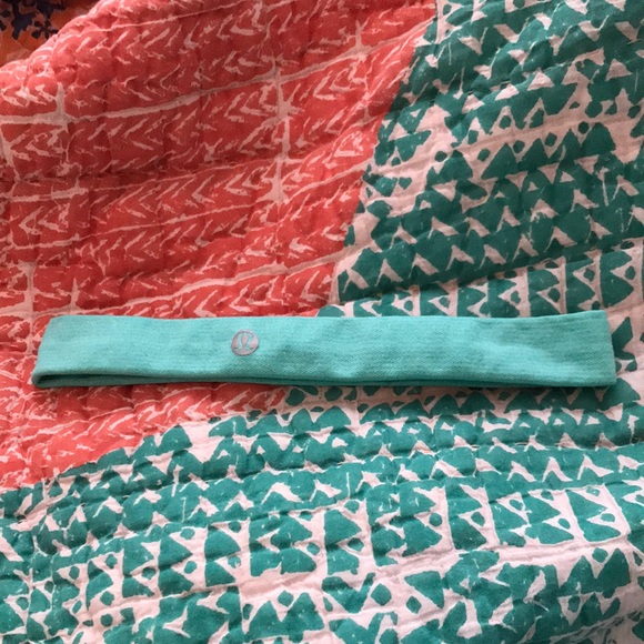 lululemon athletica Accessories - Lululemon Aqua Headband